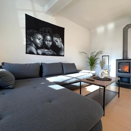 Romantisches Kamin-Apartment By Rabe - Netflix & Coffee-Bar & Parkplatz Karlsruhe Exterior photo